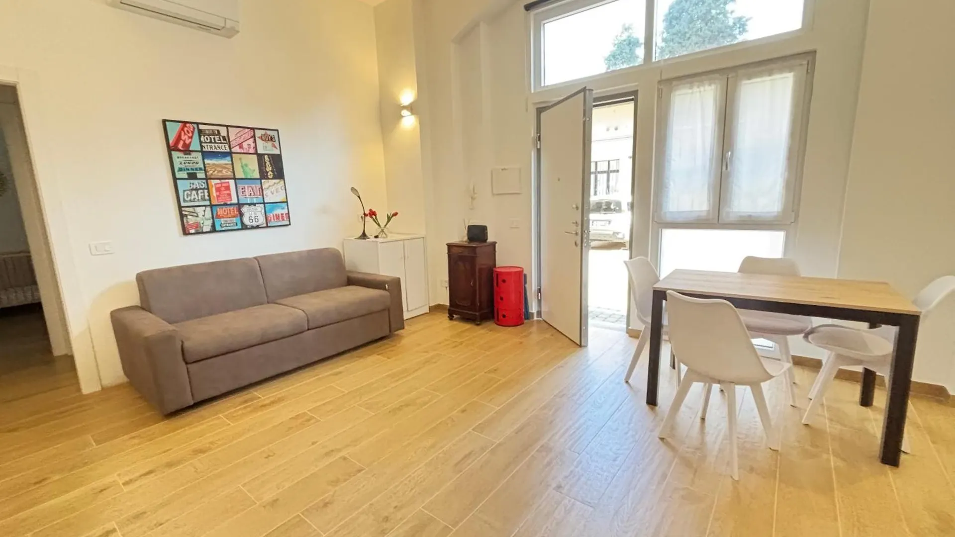 Apartment Ferienwohnung Living Ripa Mailand